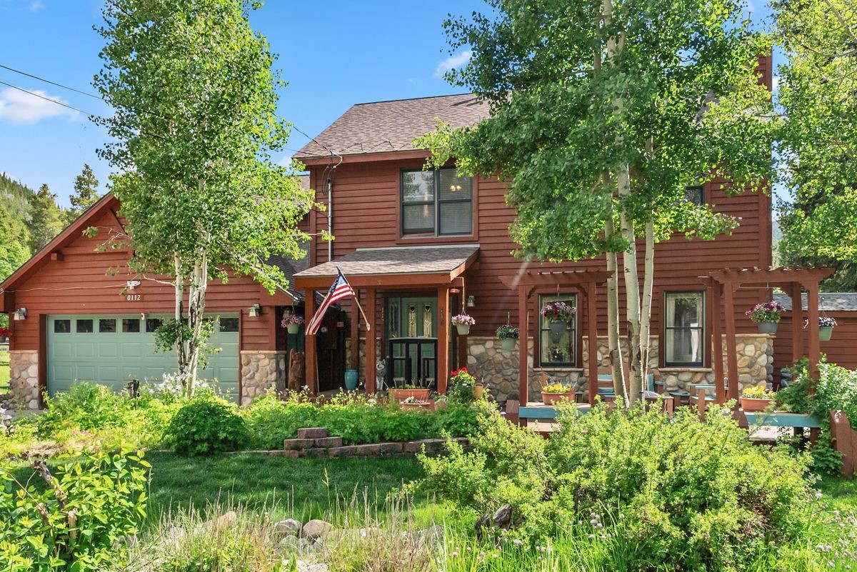 112 Grey Squirrel LANE