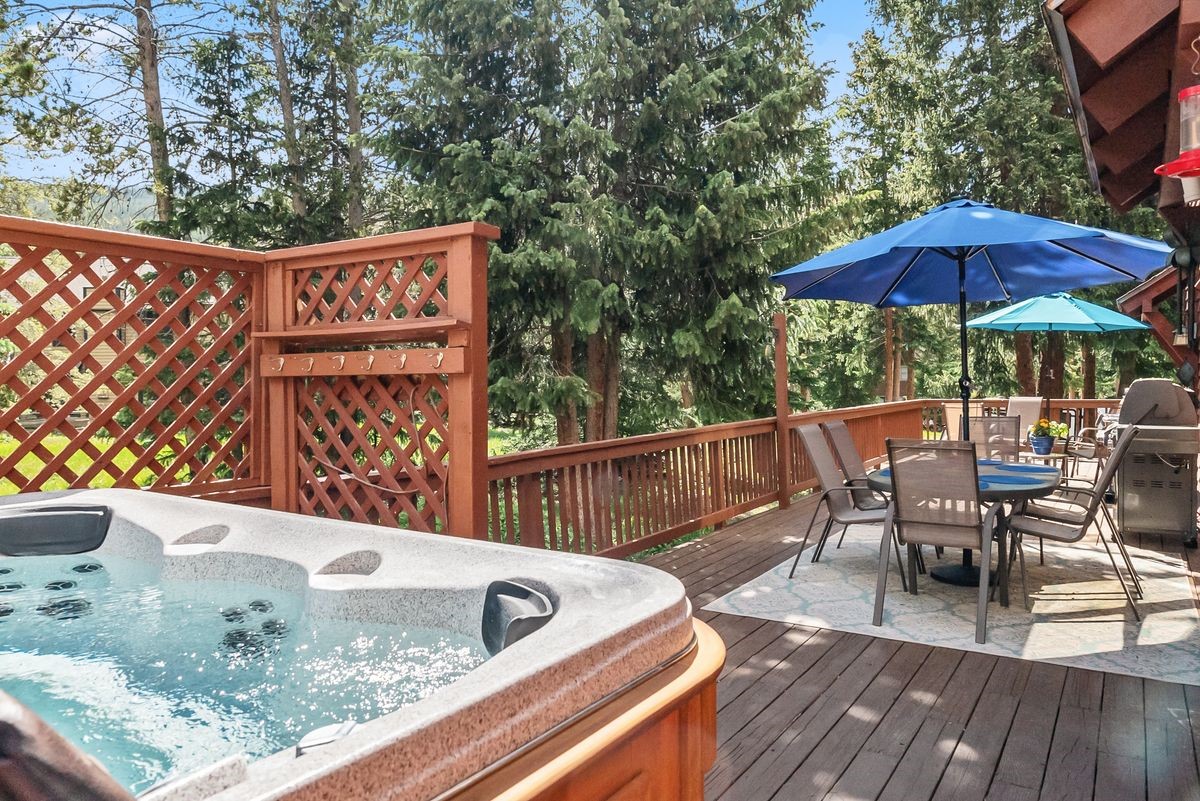 112 Grey Squirrel LANE