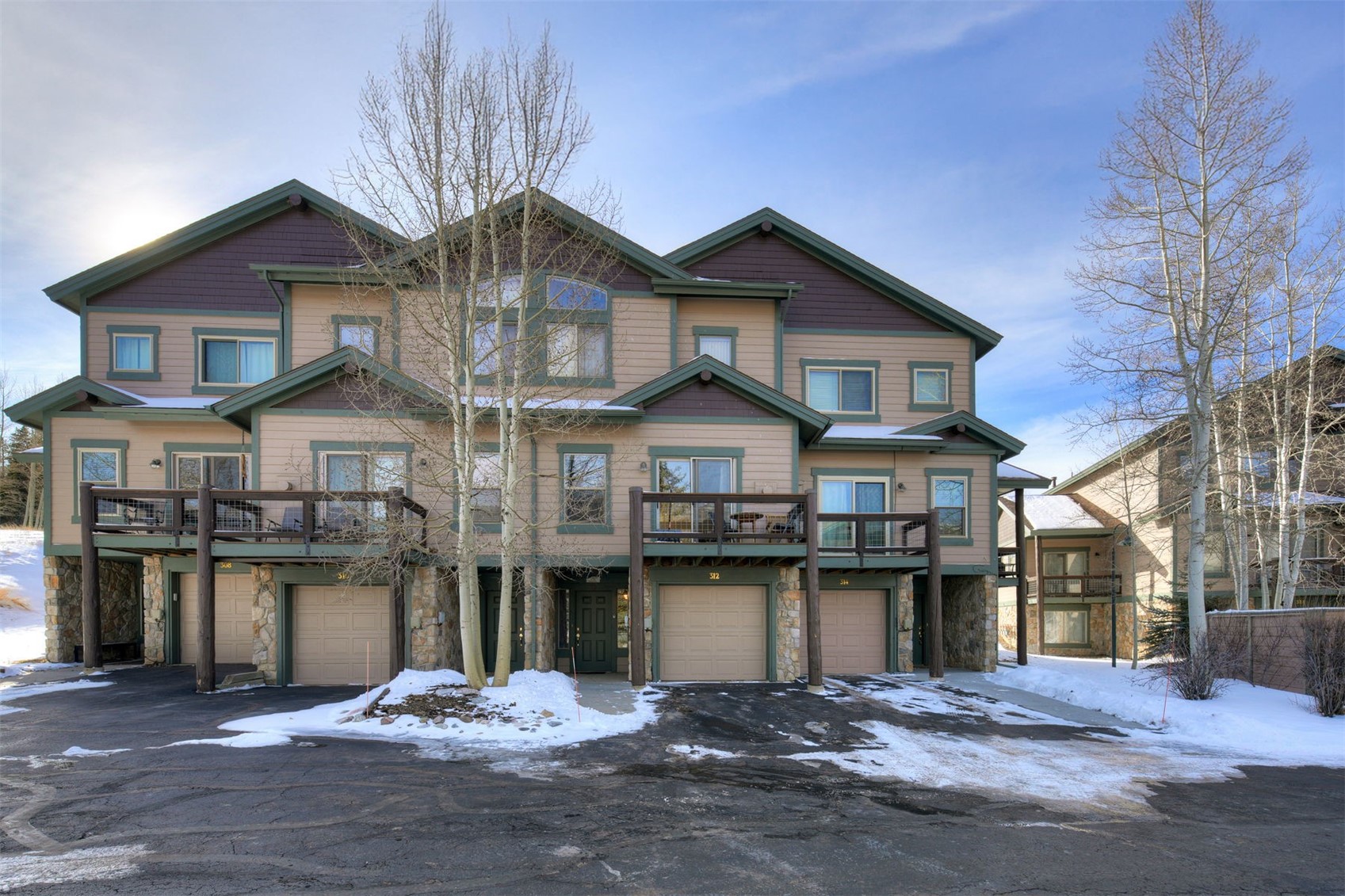 312 Kestrel LANE 312