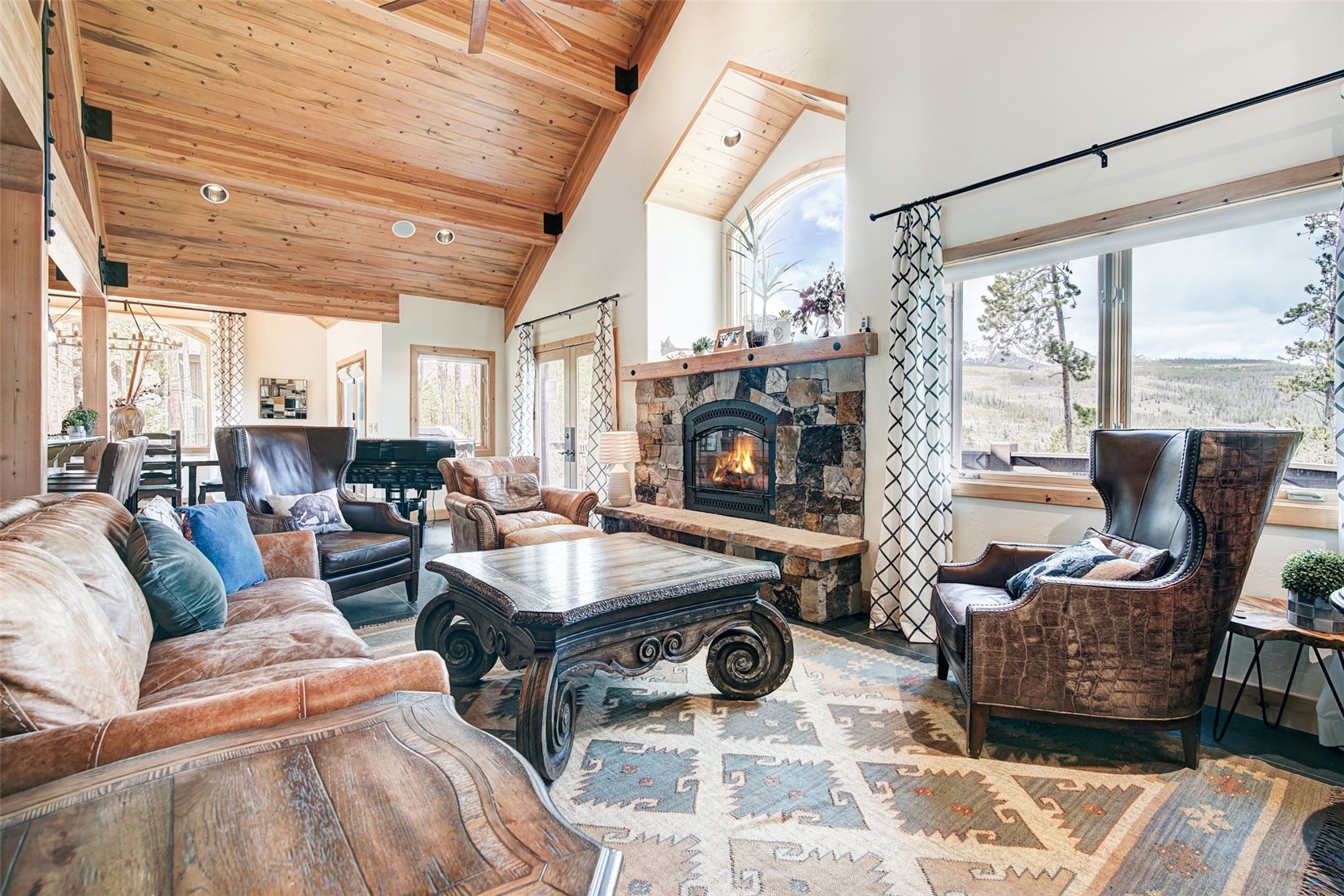 419 Silver CIRCLE