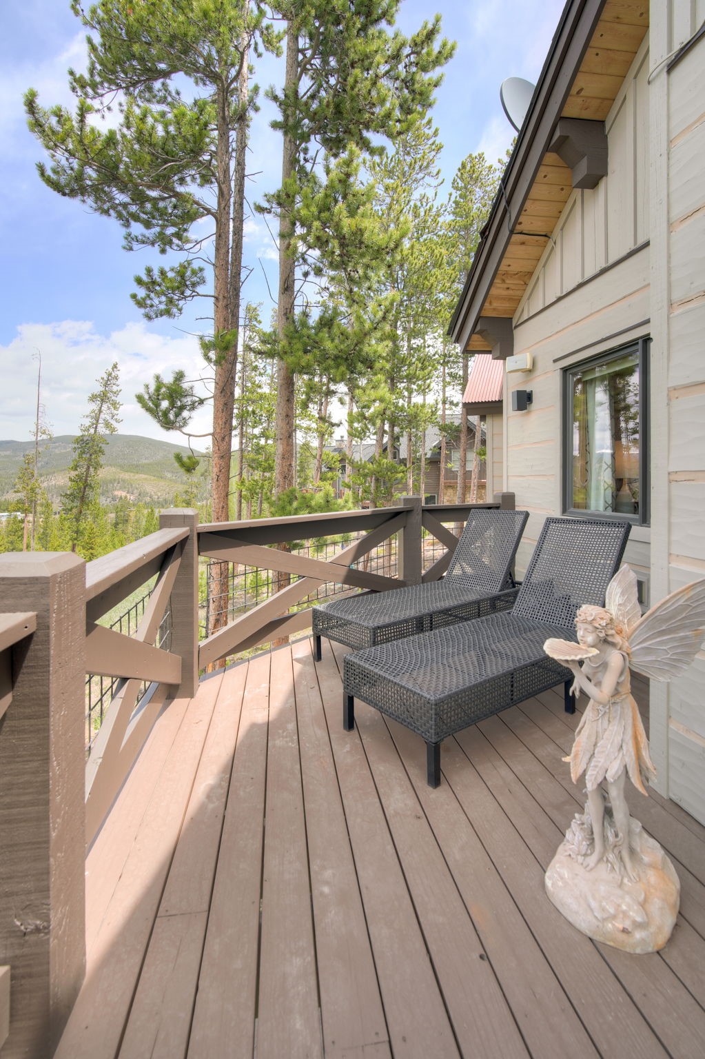 419 Silver CIRCLE