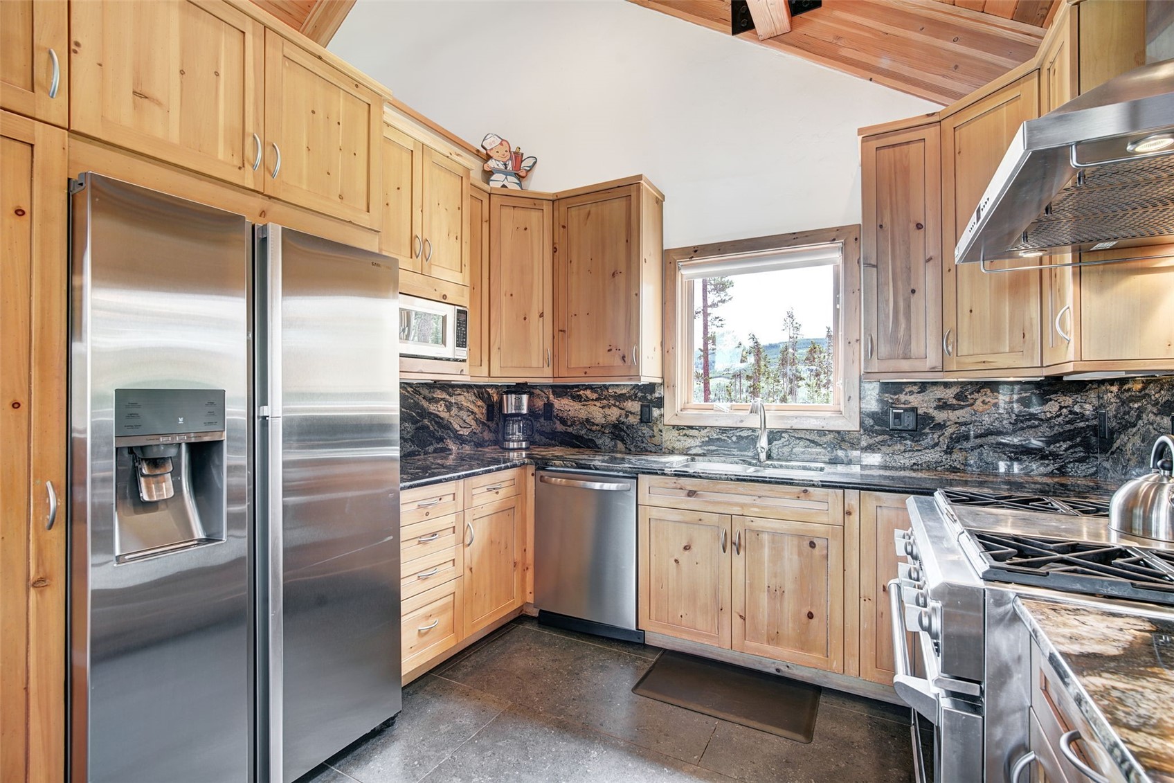 419 Silver CIRCLE