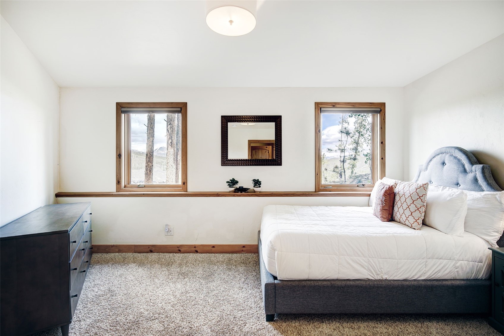 419 Silver CIRCLE