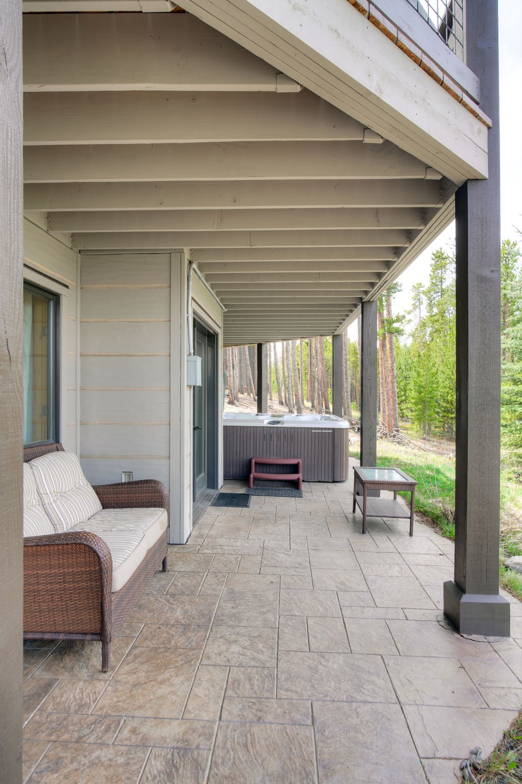 419 Silver CIRCLE
