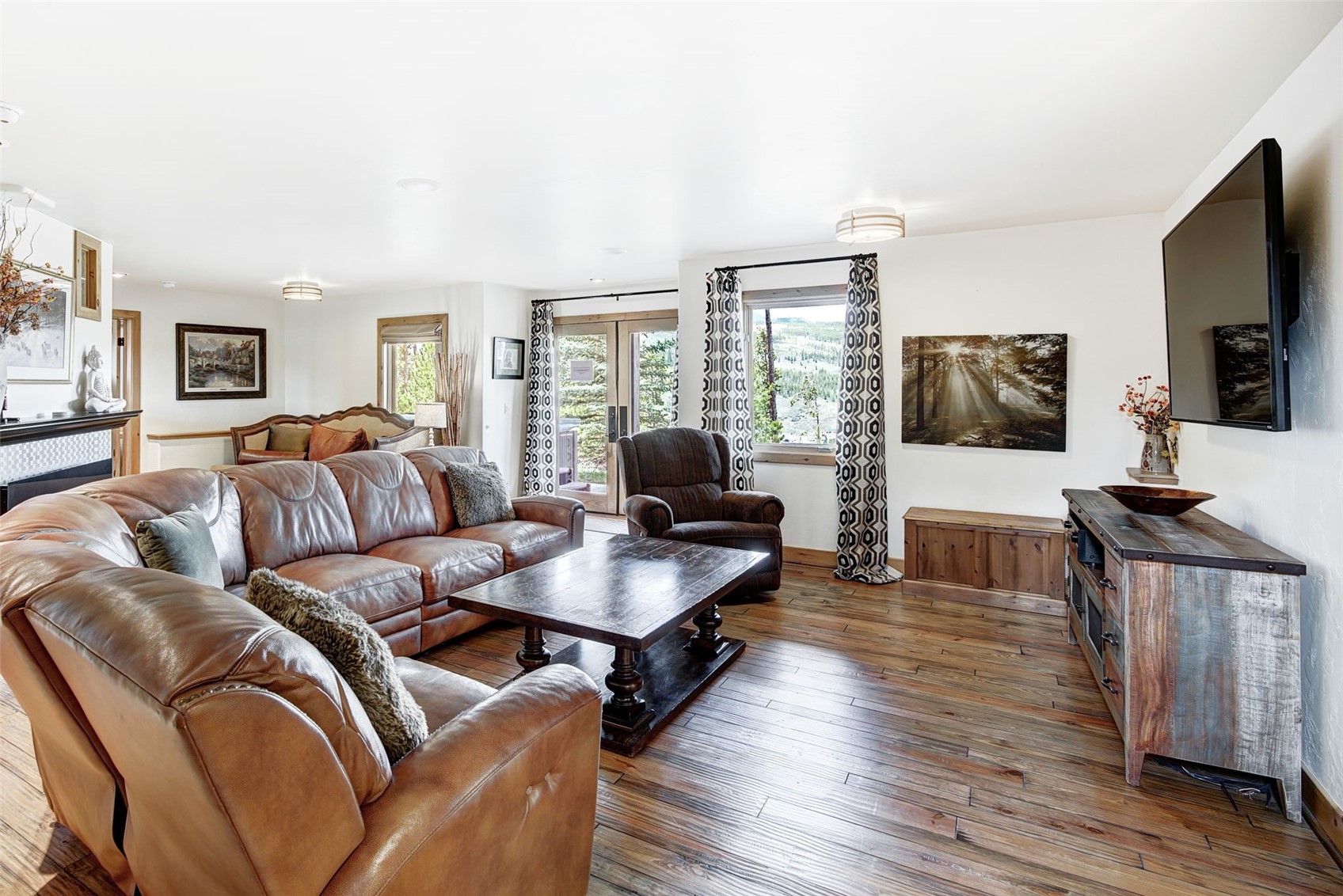 419 Silver CIRCLE