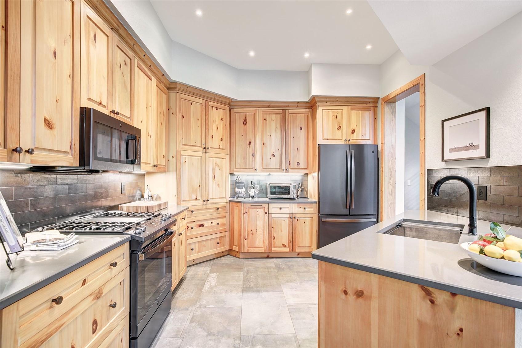 293 Settlers DRIVE