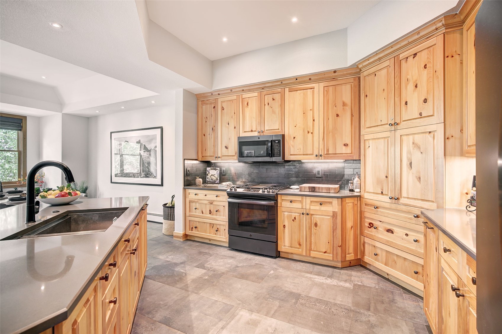 293 Settlers DRIVE