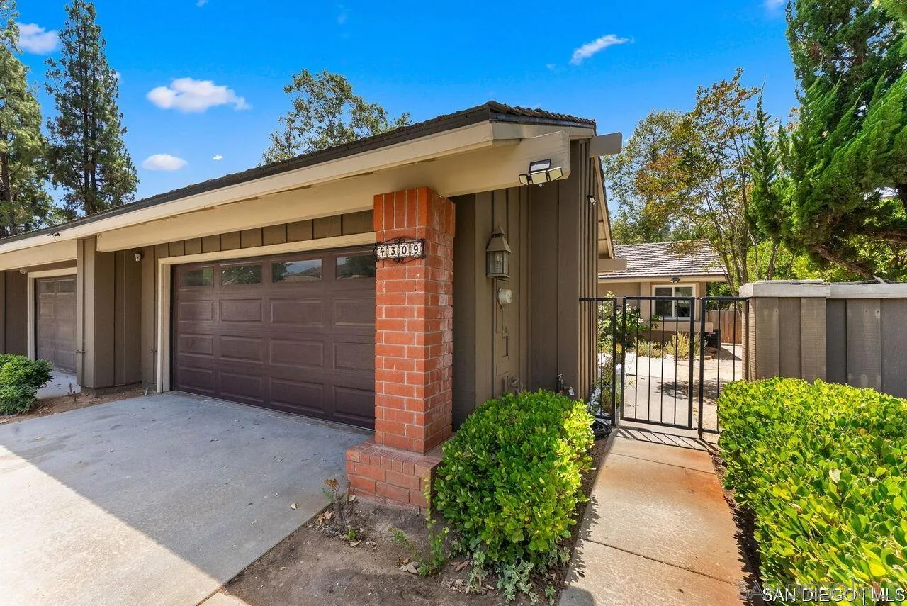 4309 Diegos Ct