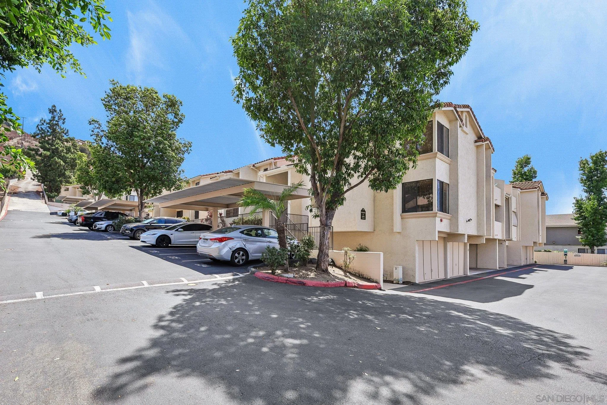 8731 Graves Ave Unit 32