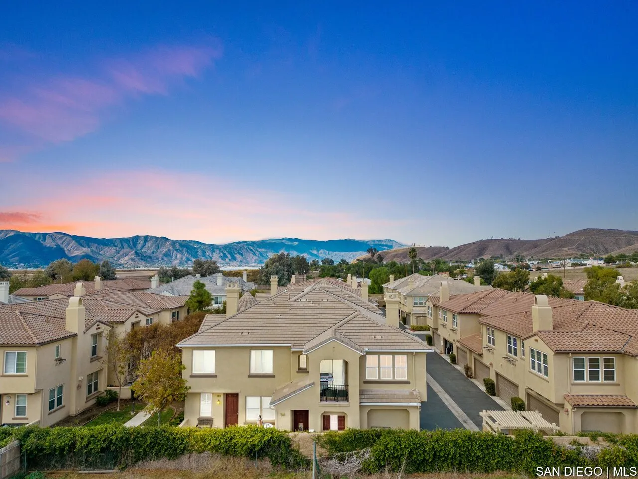 1800 E Lakeshore Dr UNIT 2601