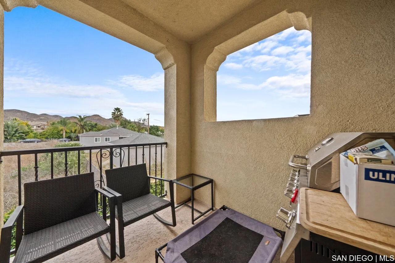 1800 E Lakeshore Dr UNIT 2601