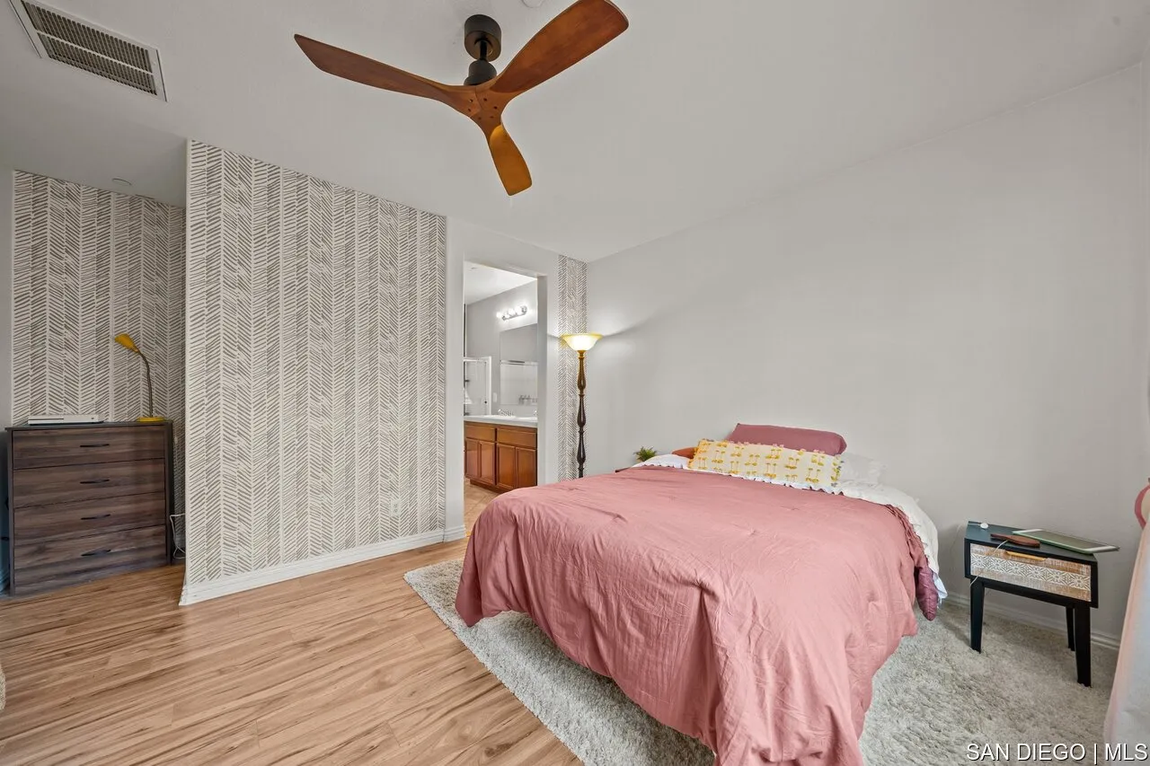 1800 E Lakeshore Dr UNIT 2601