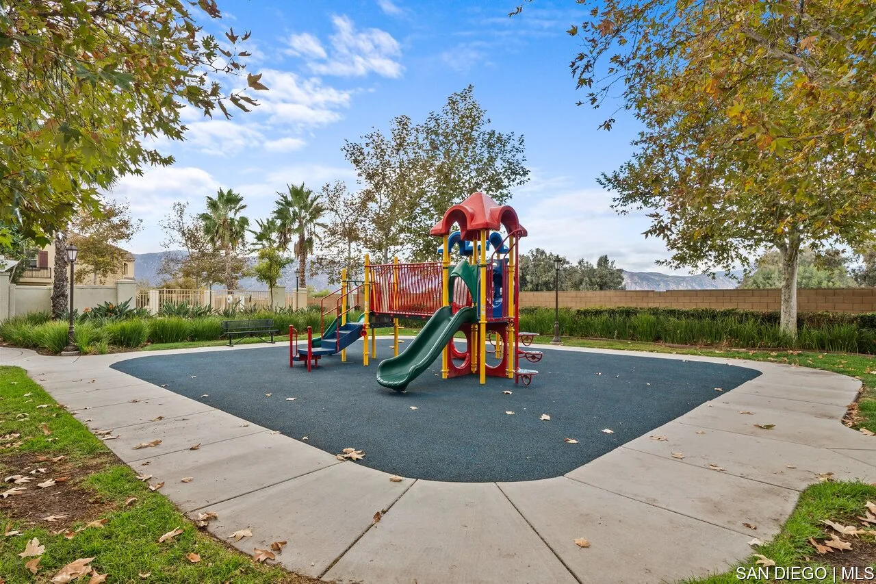 1800 E Lakeshore Dr UNIT 2601