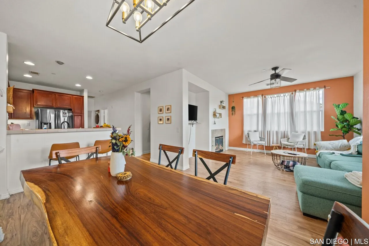 1800 E Lakeshore Dr UNIT 2601