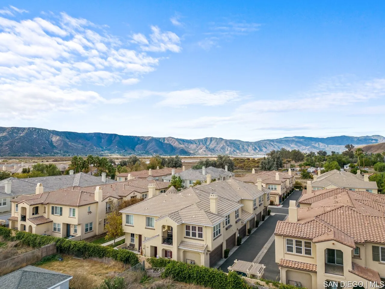 1800 E Lakeshore Dr UNIT 2601