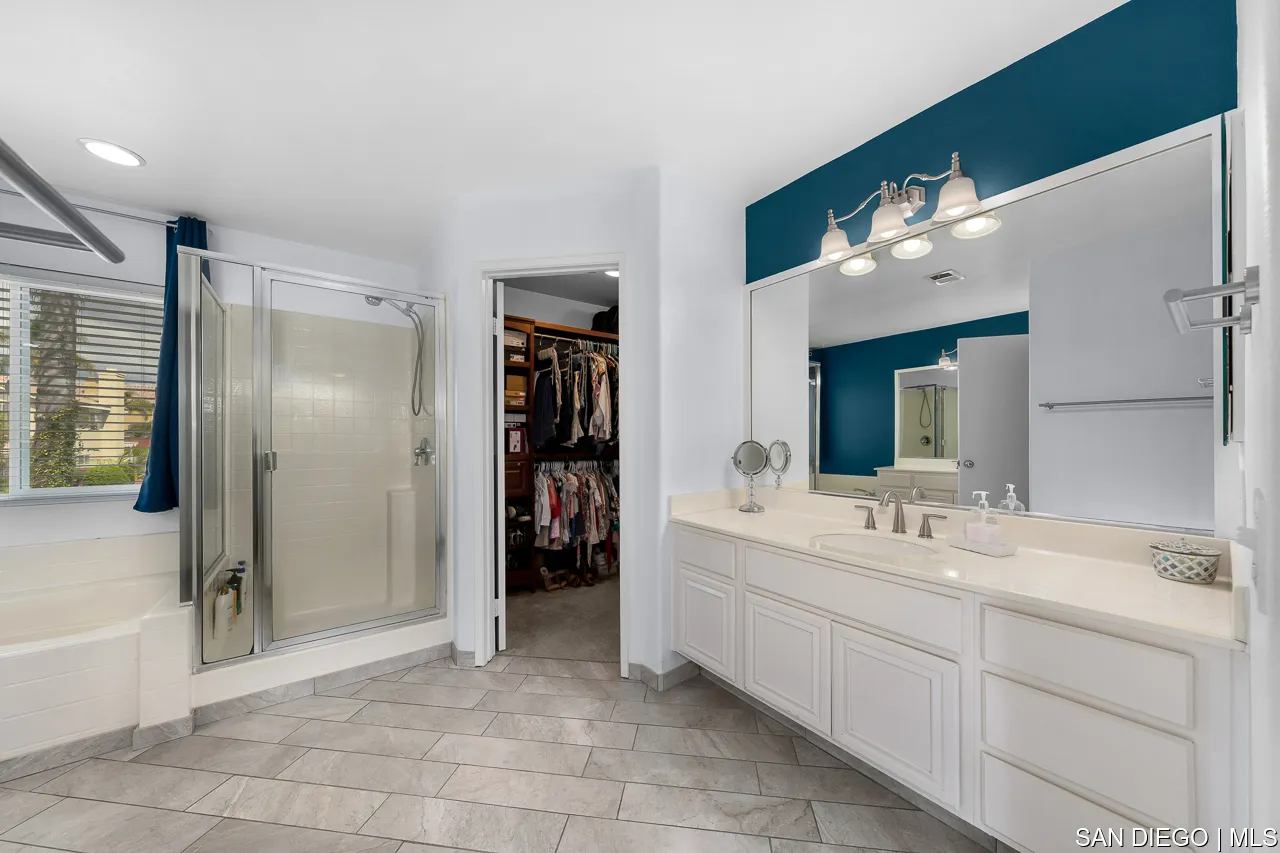 2648 Noble Canyon Rd