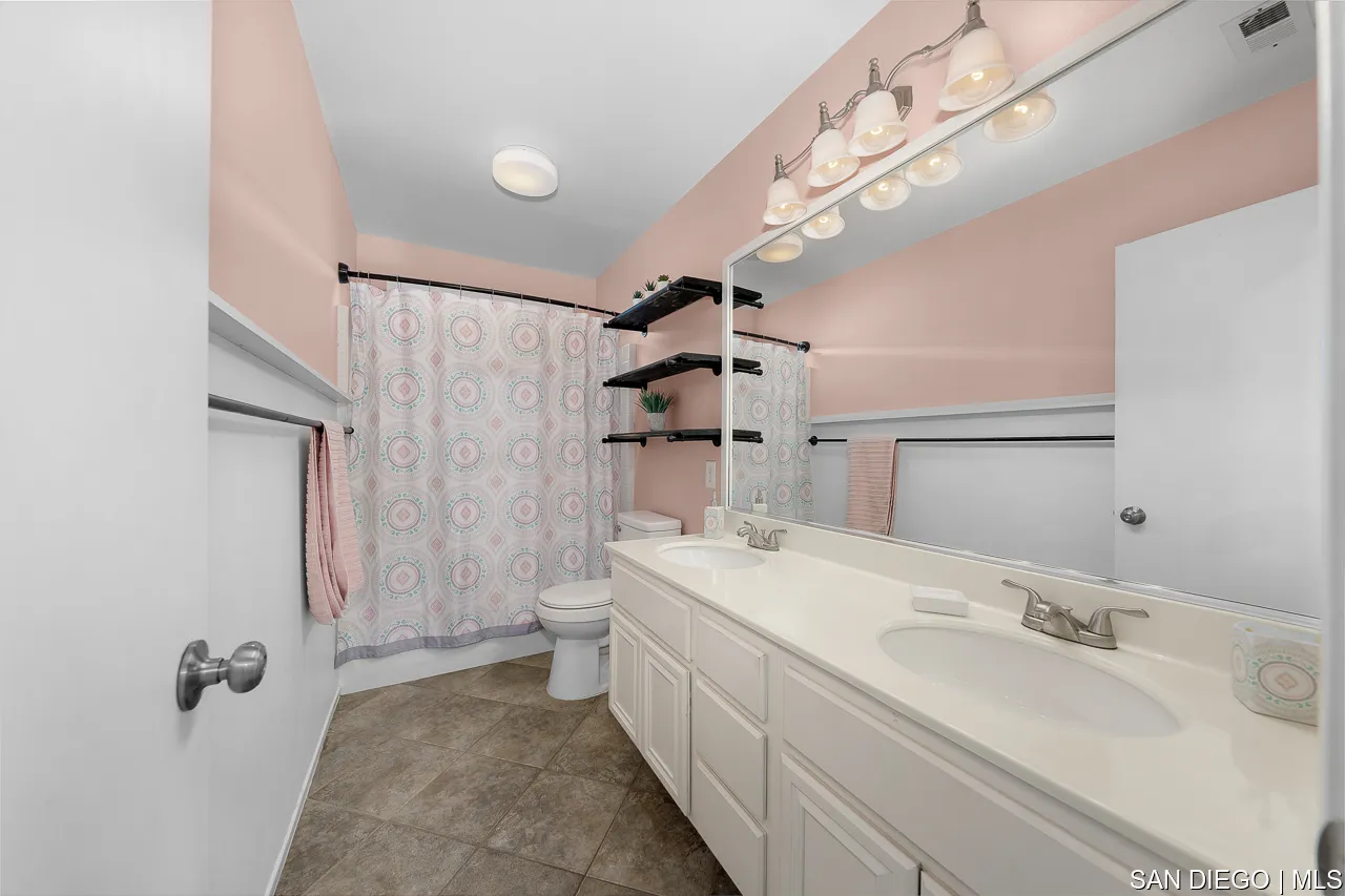 2648 Noble Canyon Rd