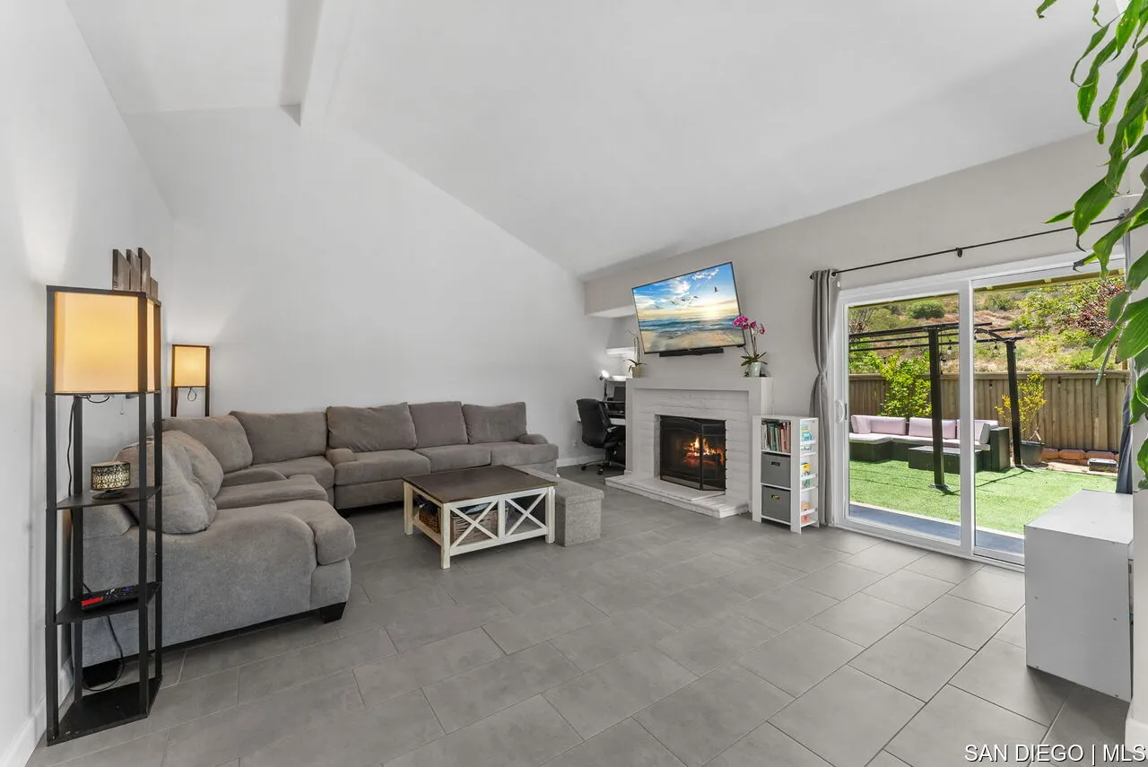 4309 Diegos Ct