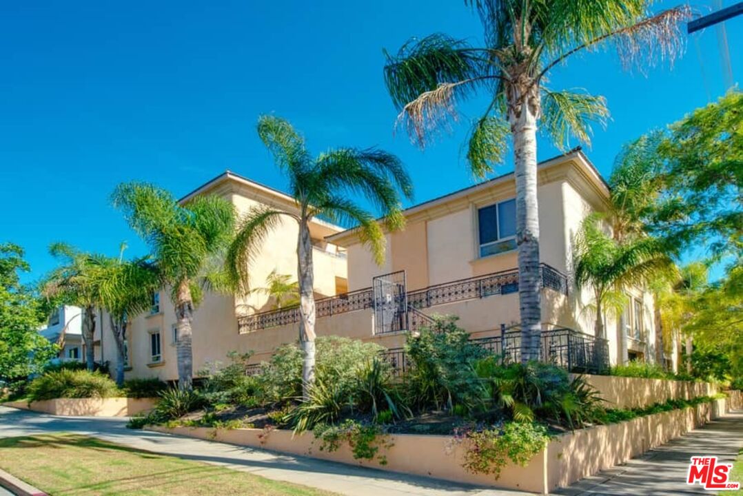 1000 S Westgate Ave Unit: 209