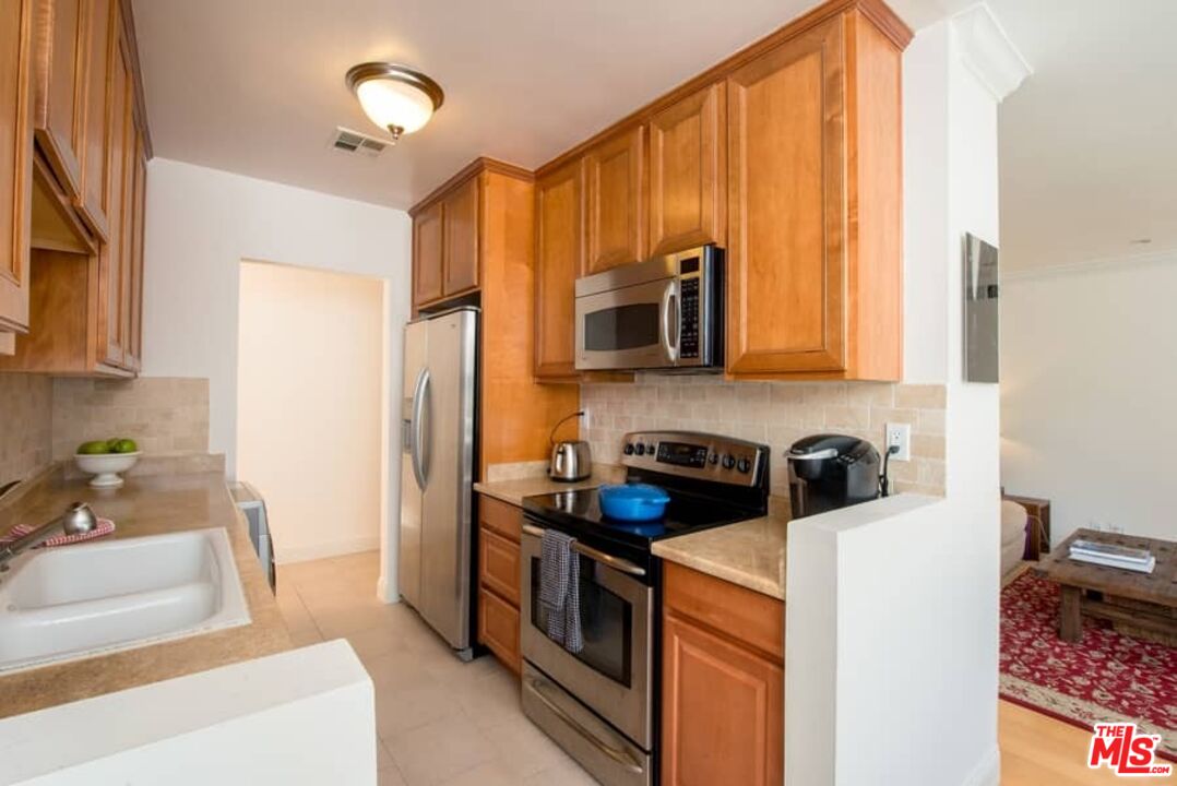 1000 S Westgate Ave Unit: 209