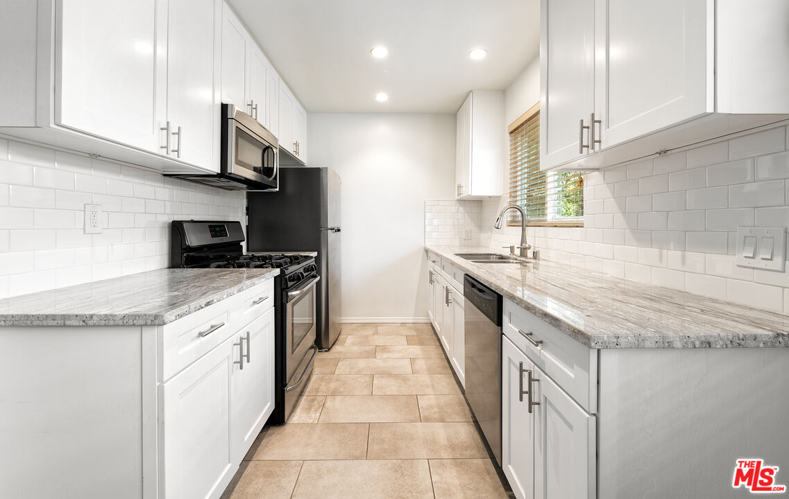 1517 Harvard St Unit: 3