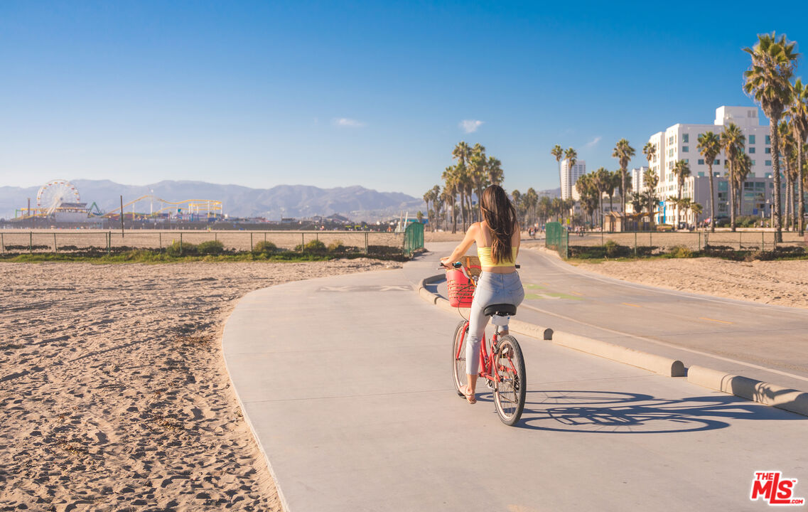 2910 Neilson Way Unit: 308