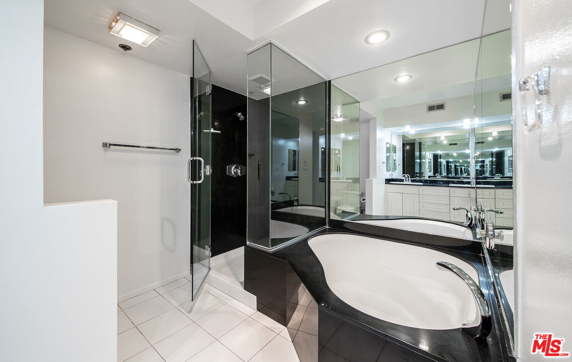 2910 Neilson Way Unit: 308