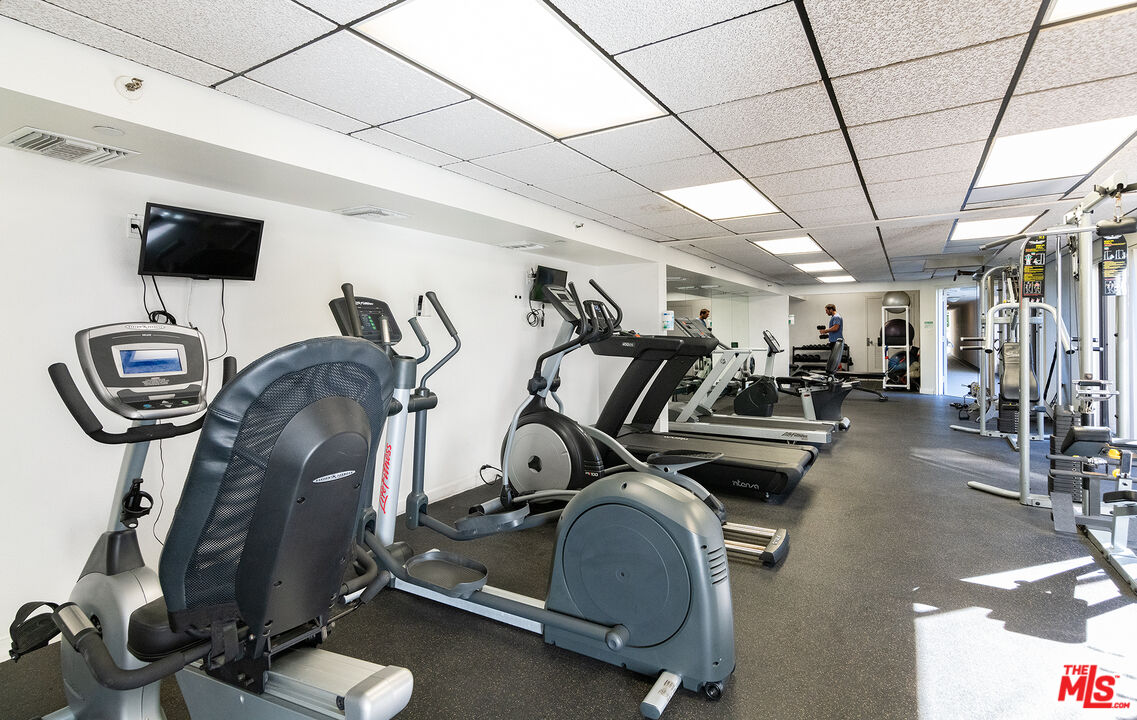 2910 Neilson Way Unit: 308