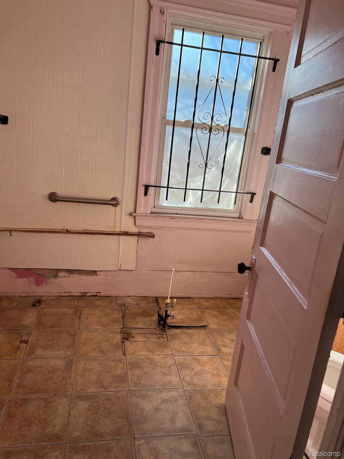 2518 SHERIDAN Street