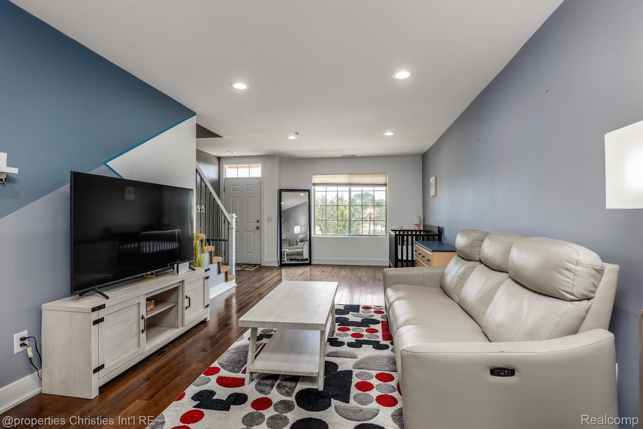 39673 Springwater Drive