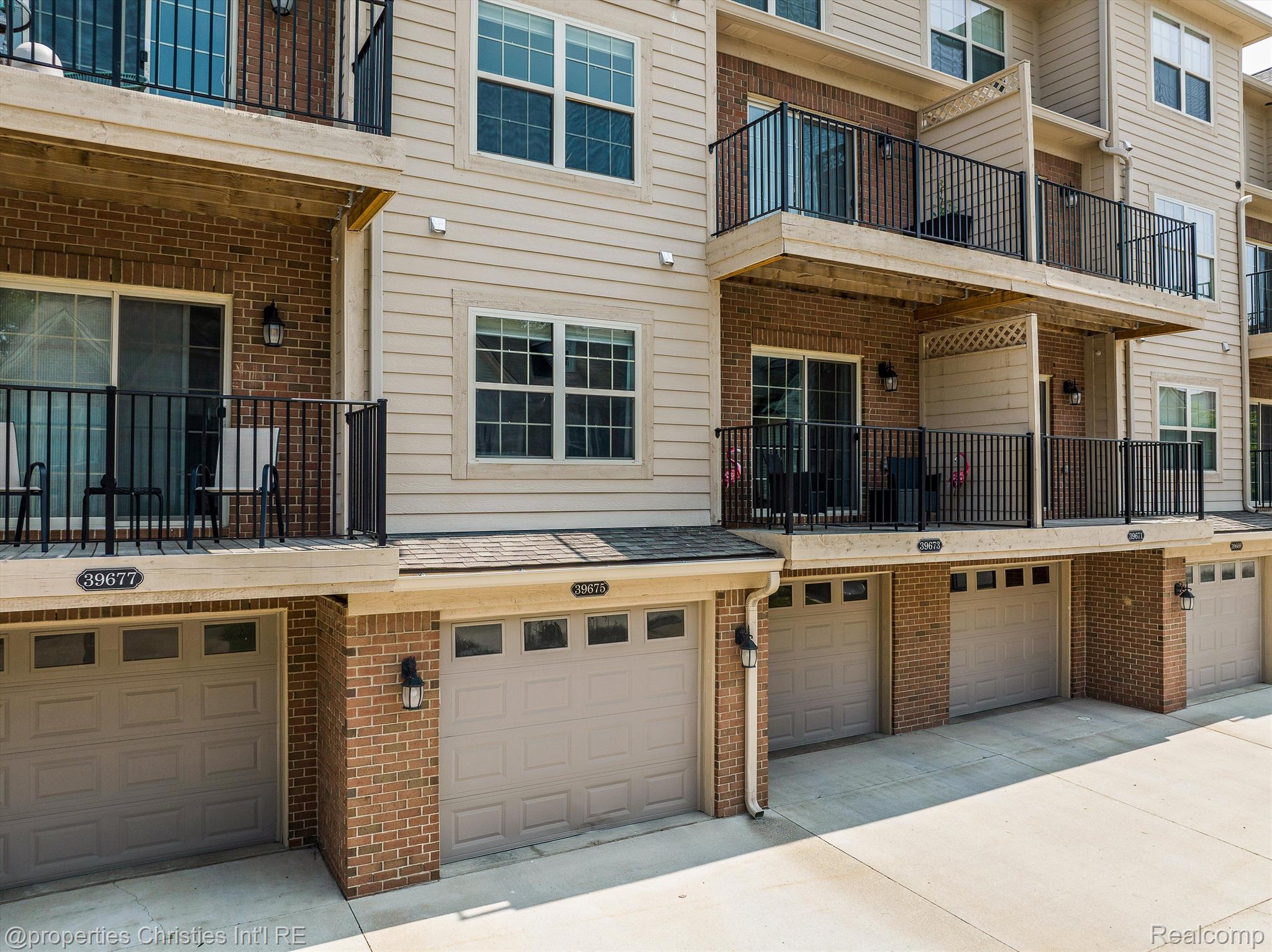 39673 Springwater Drive