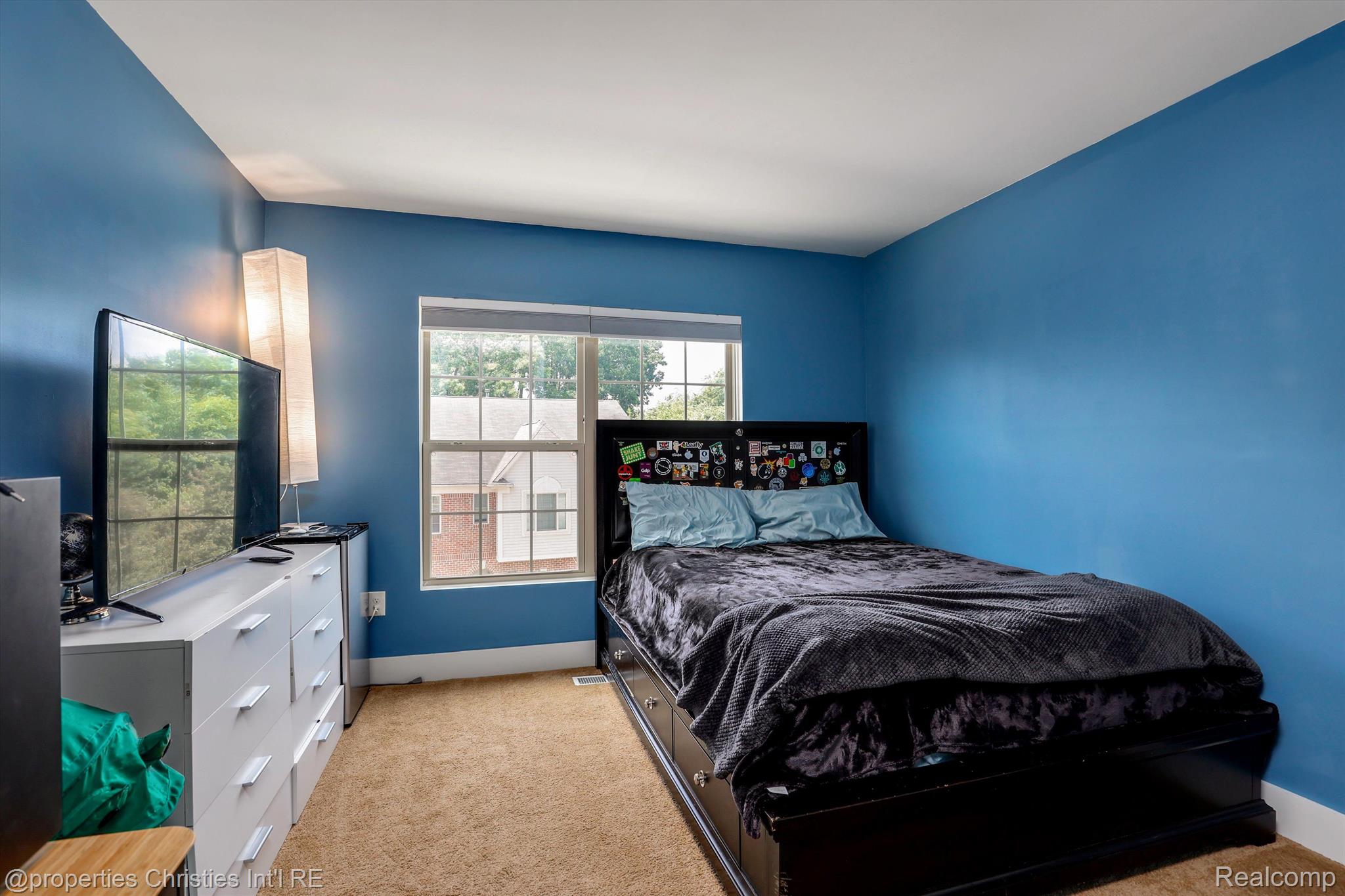 39673 Springwater Drive