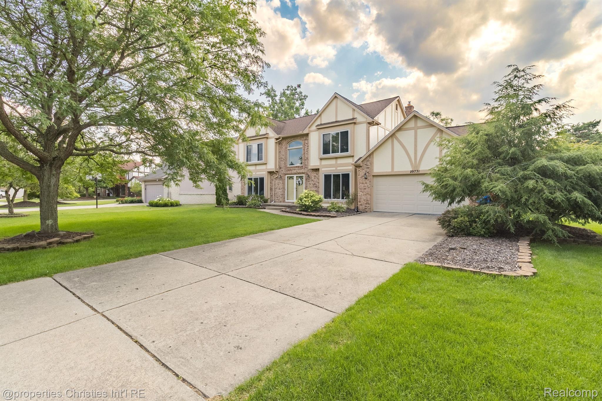 29731 Canterbury Court
