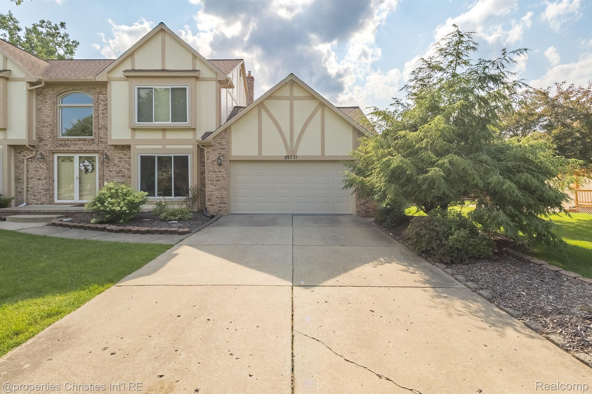 29731 Canterbury Court