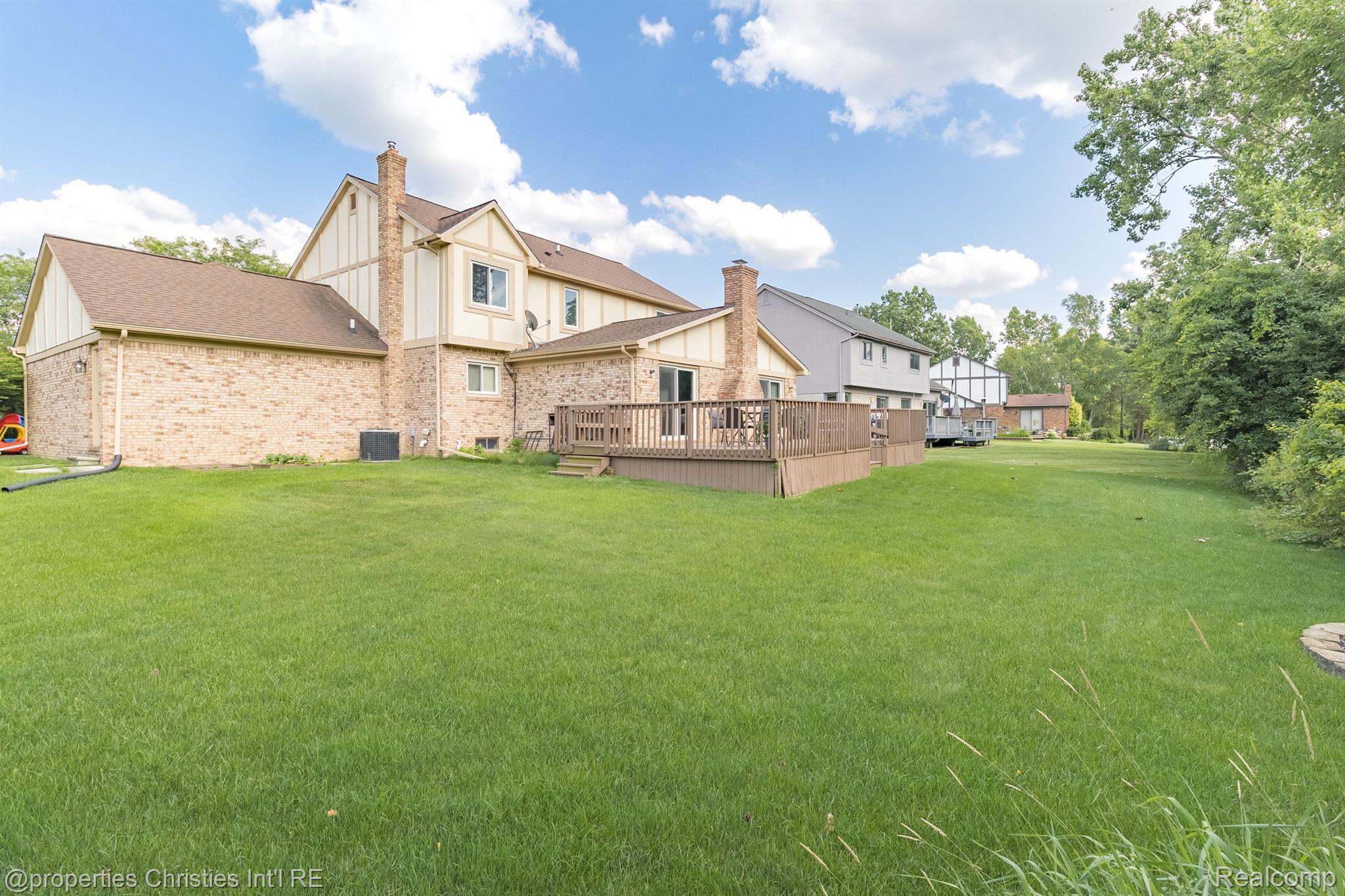 29731 Canterbury Court