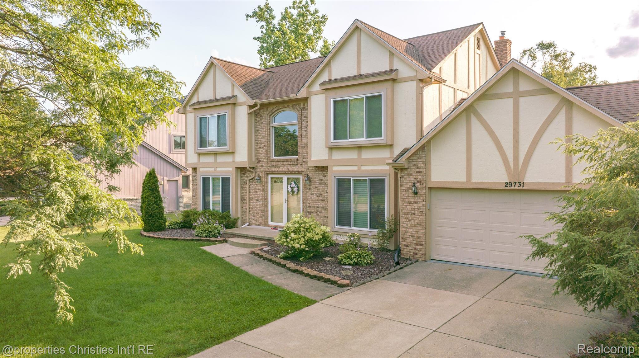 29731 Canterbury Court
