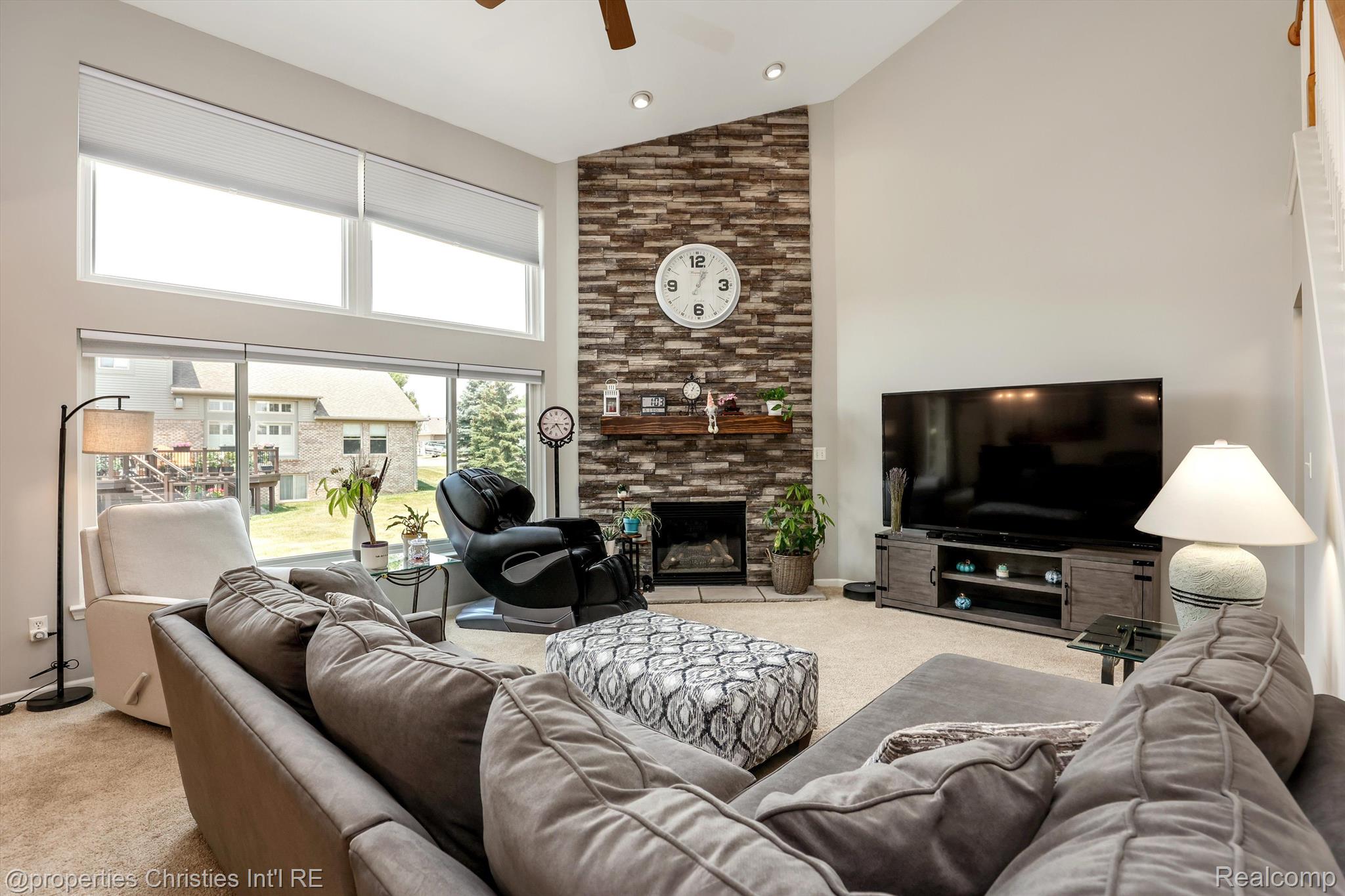20657 Golf Ridge Circle