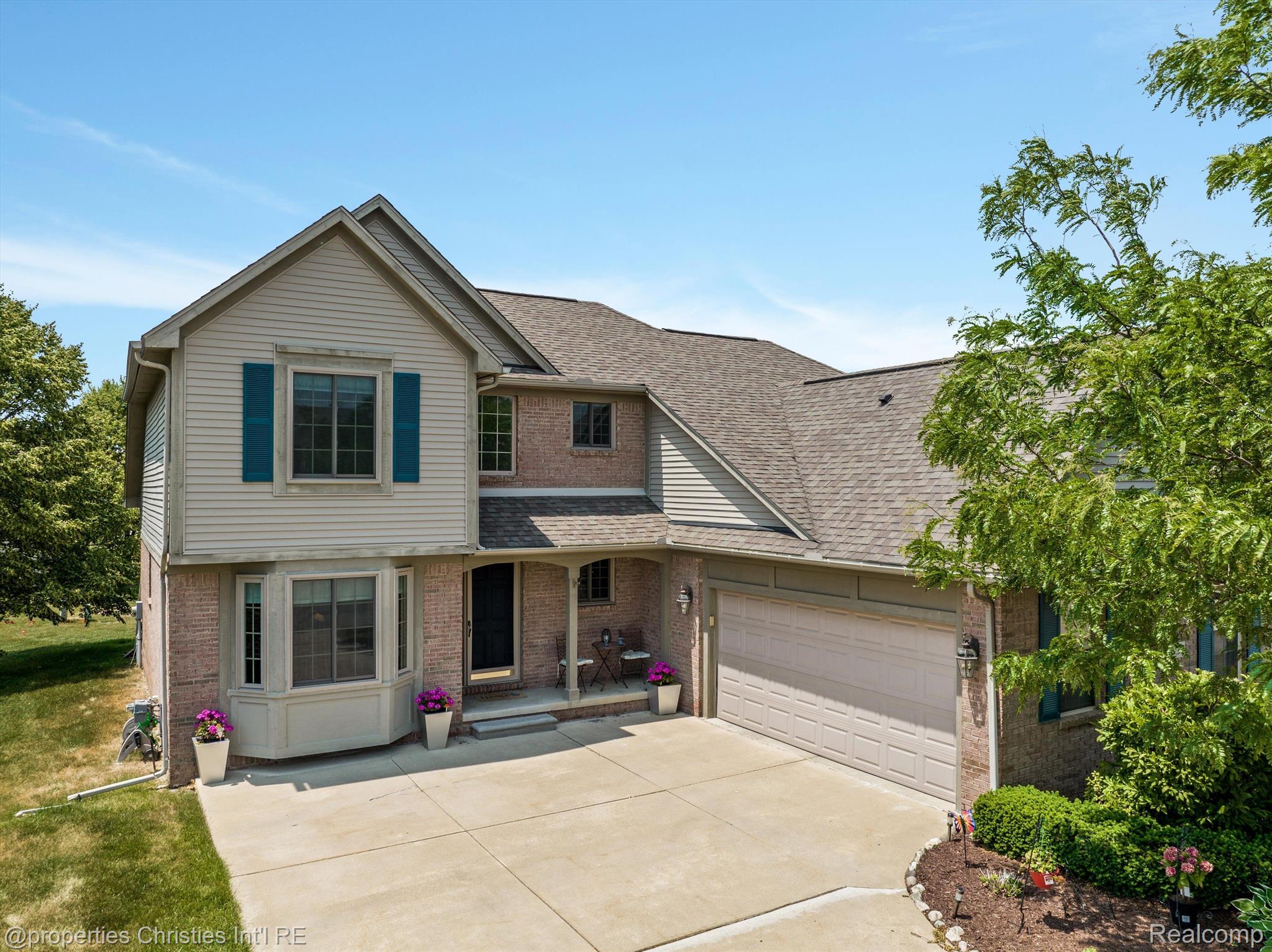 20657 Golf Ridge Circle