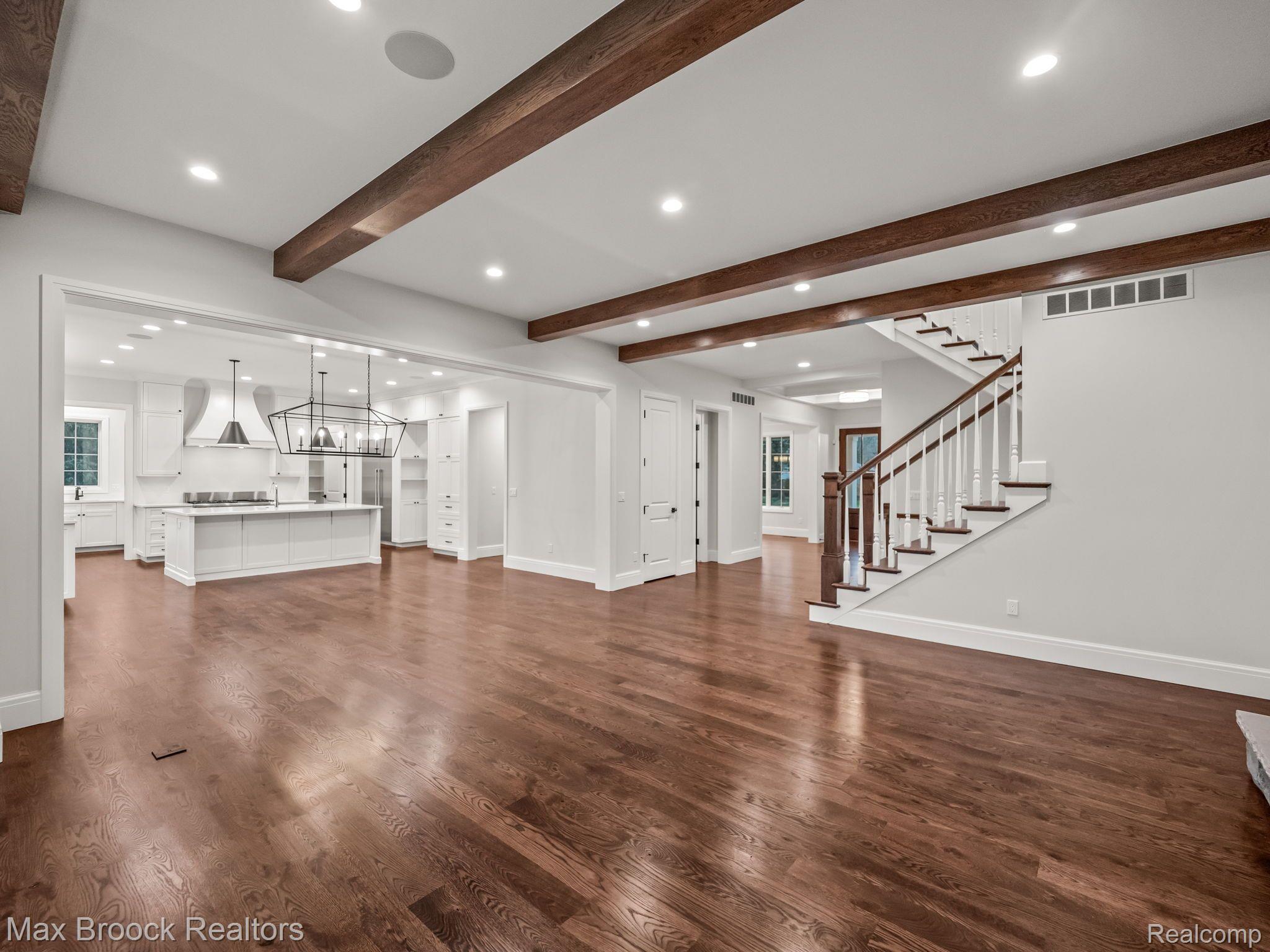 3520 W BRADFORD Drive