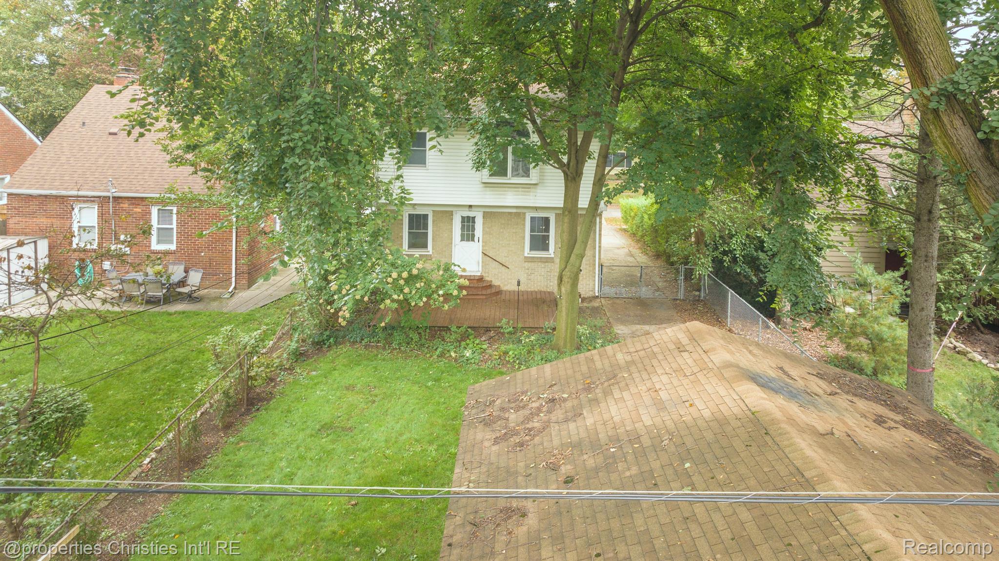 135 N Connecticut Avenue