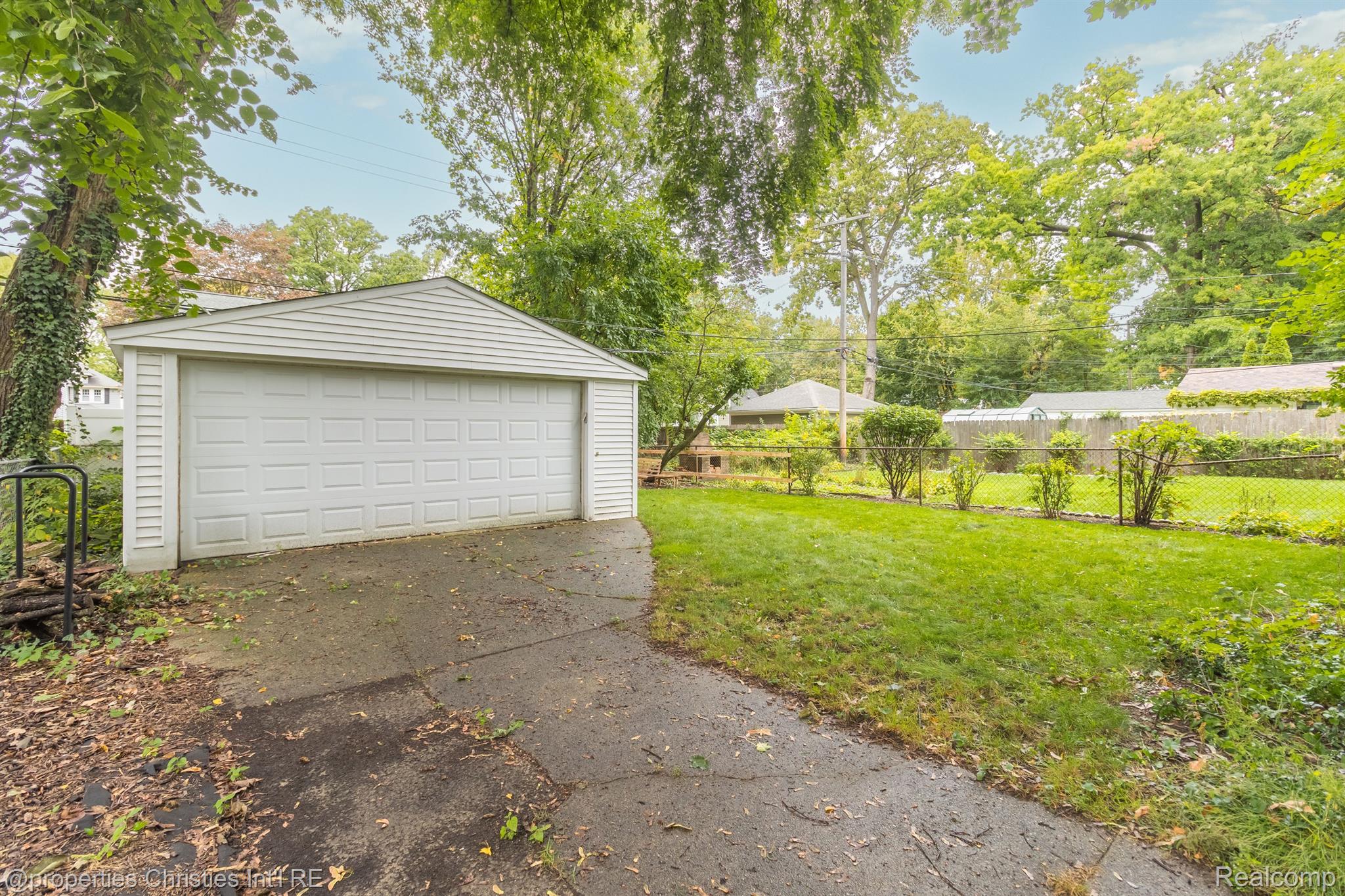 135 N Connecticut Avenue