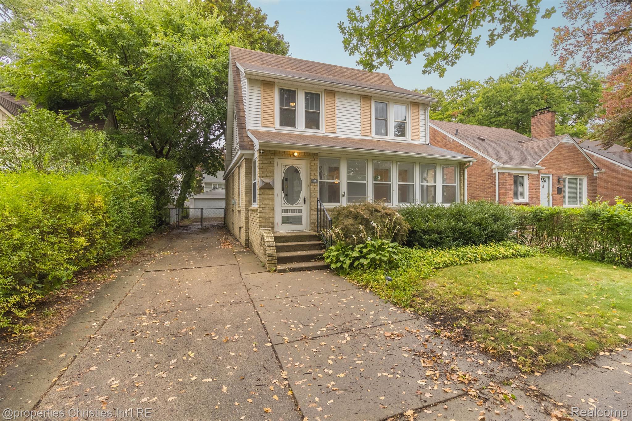 135 N Connecticut Avenue