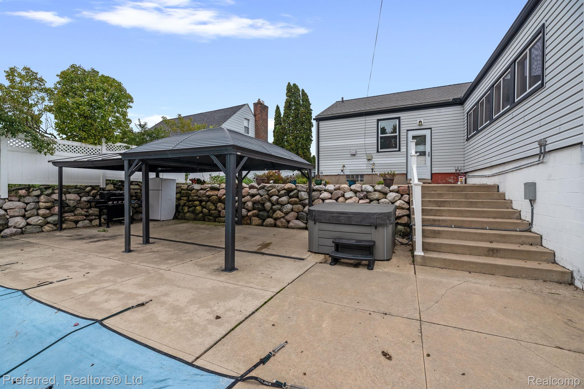 26045 ROSS Drive
