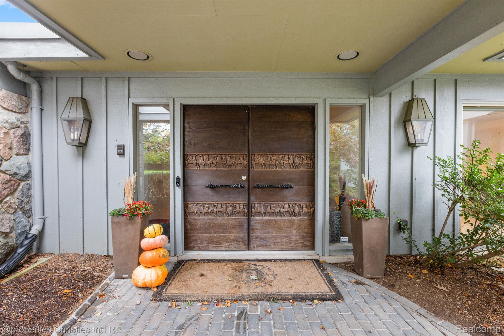 30542 Hickory Lane