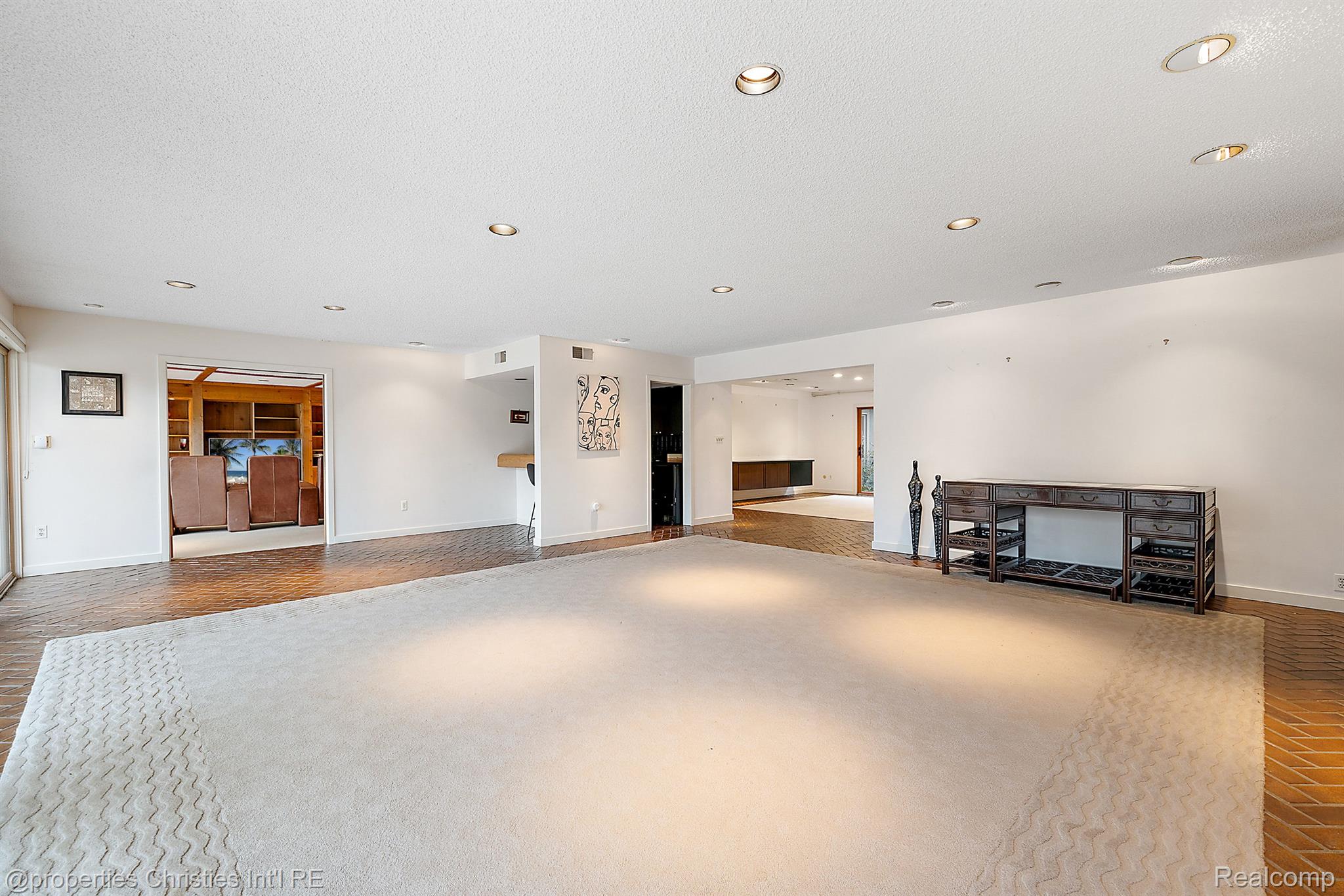 30542 Hickory Lane