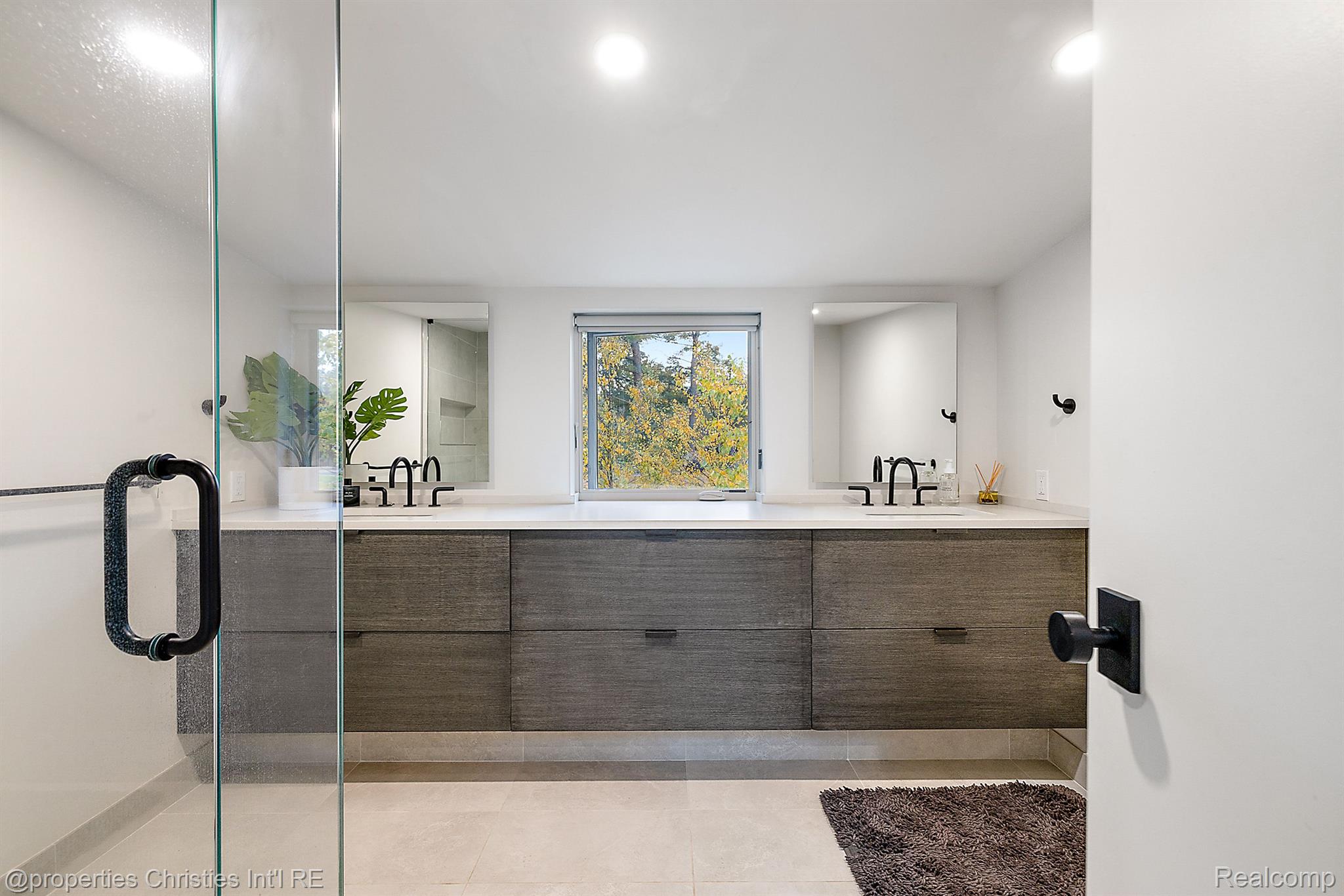 30542 Hickory Lane