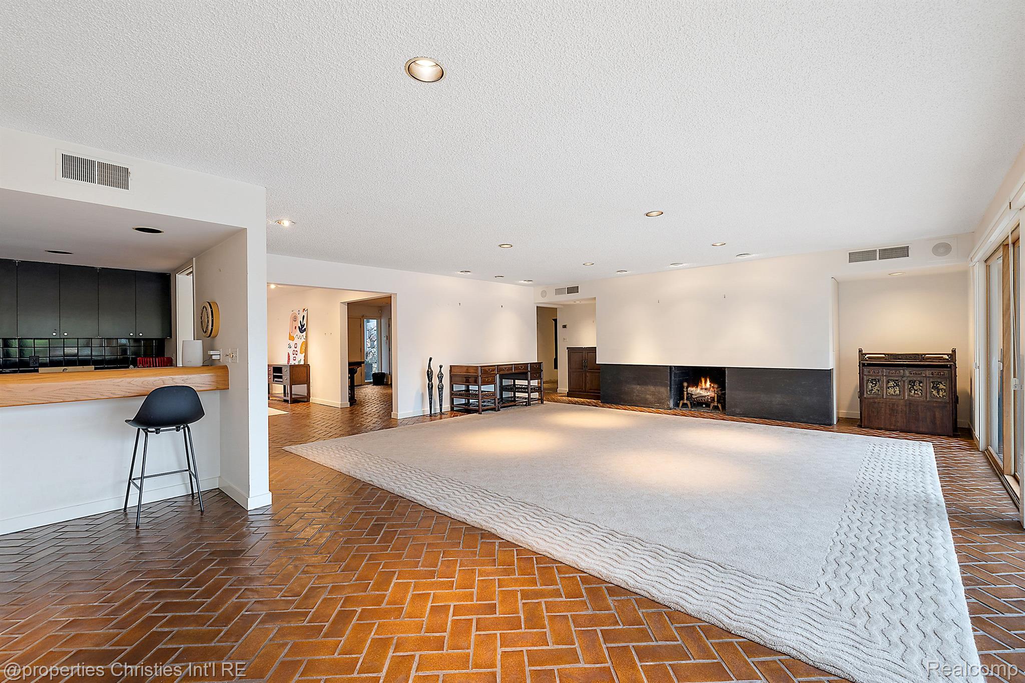 30542 Hickory Lane