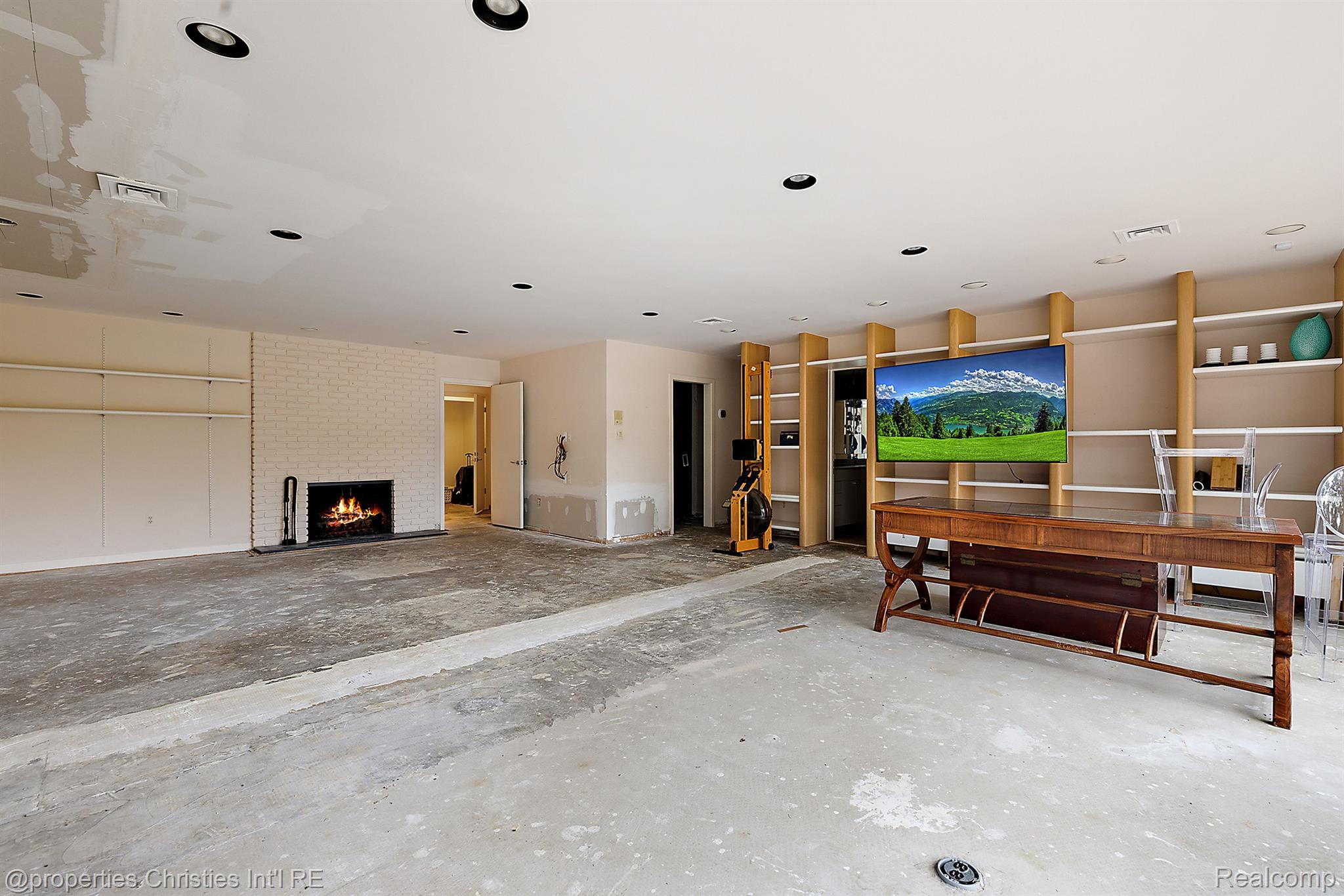 30542 Hickory Lane