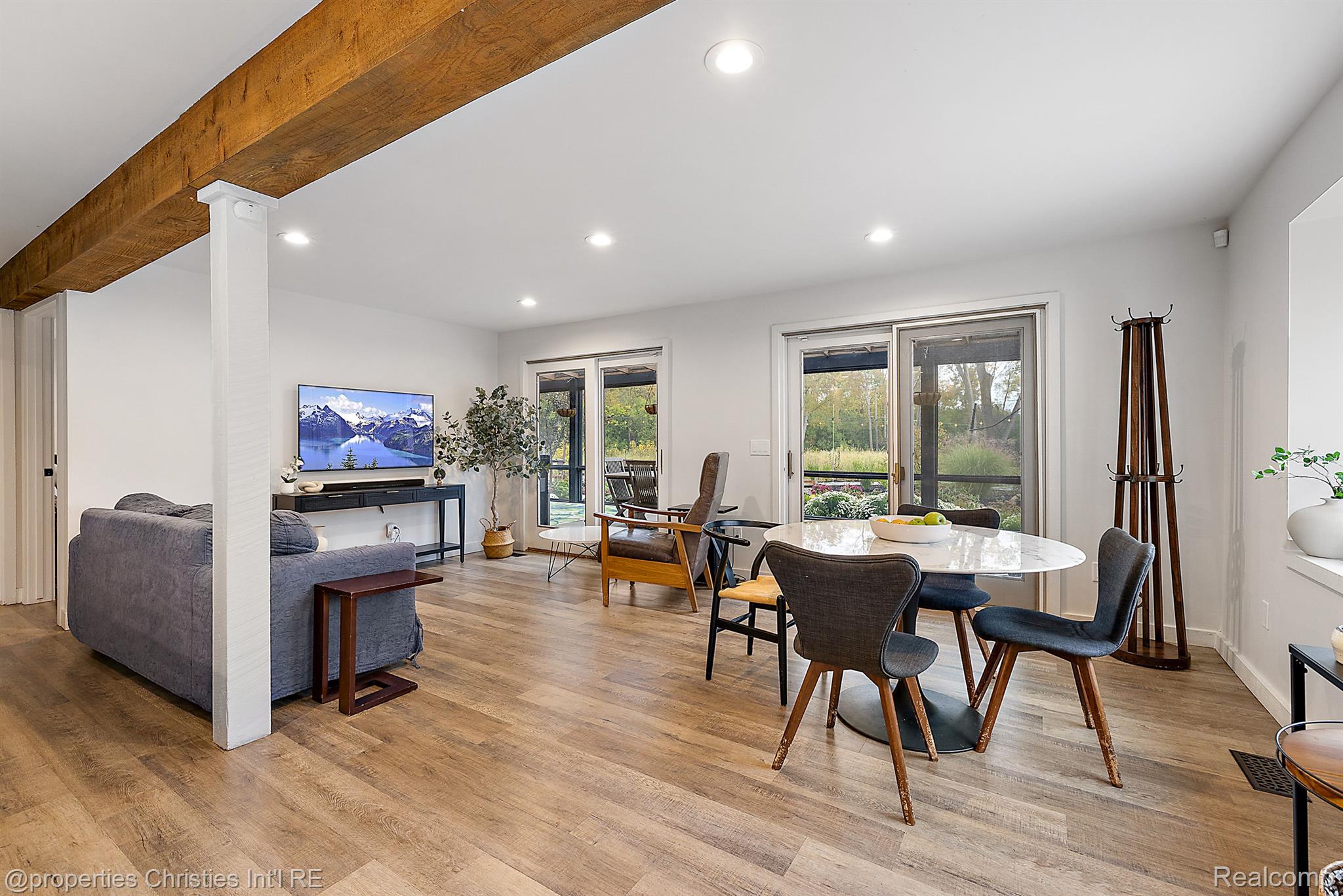 30542 Hickory Lane