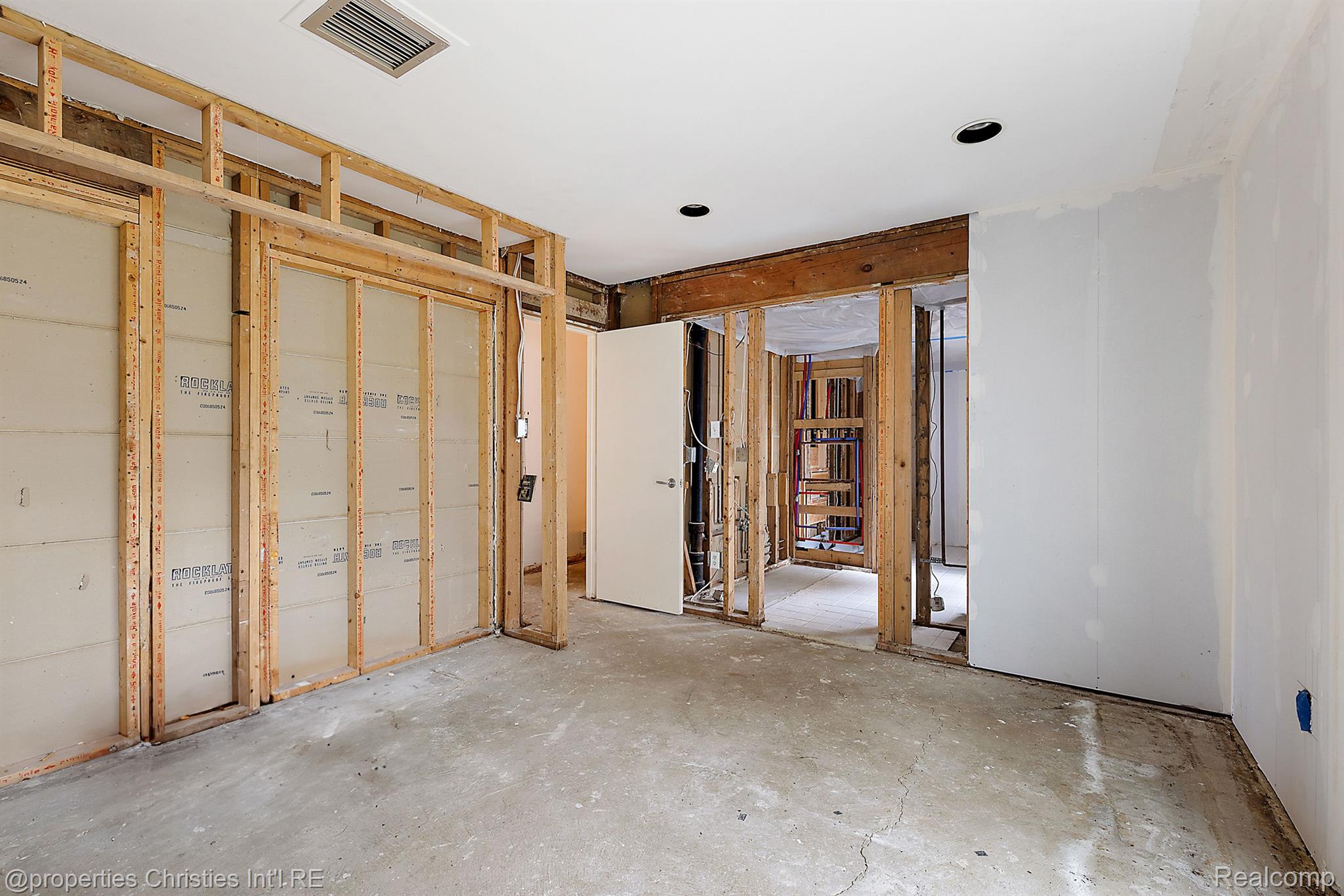 30542 Hickory Lane